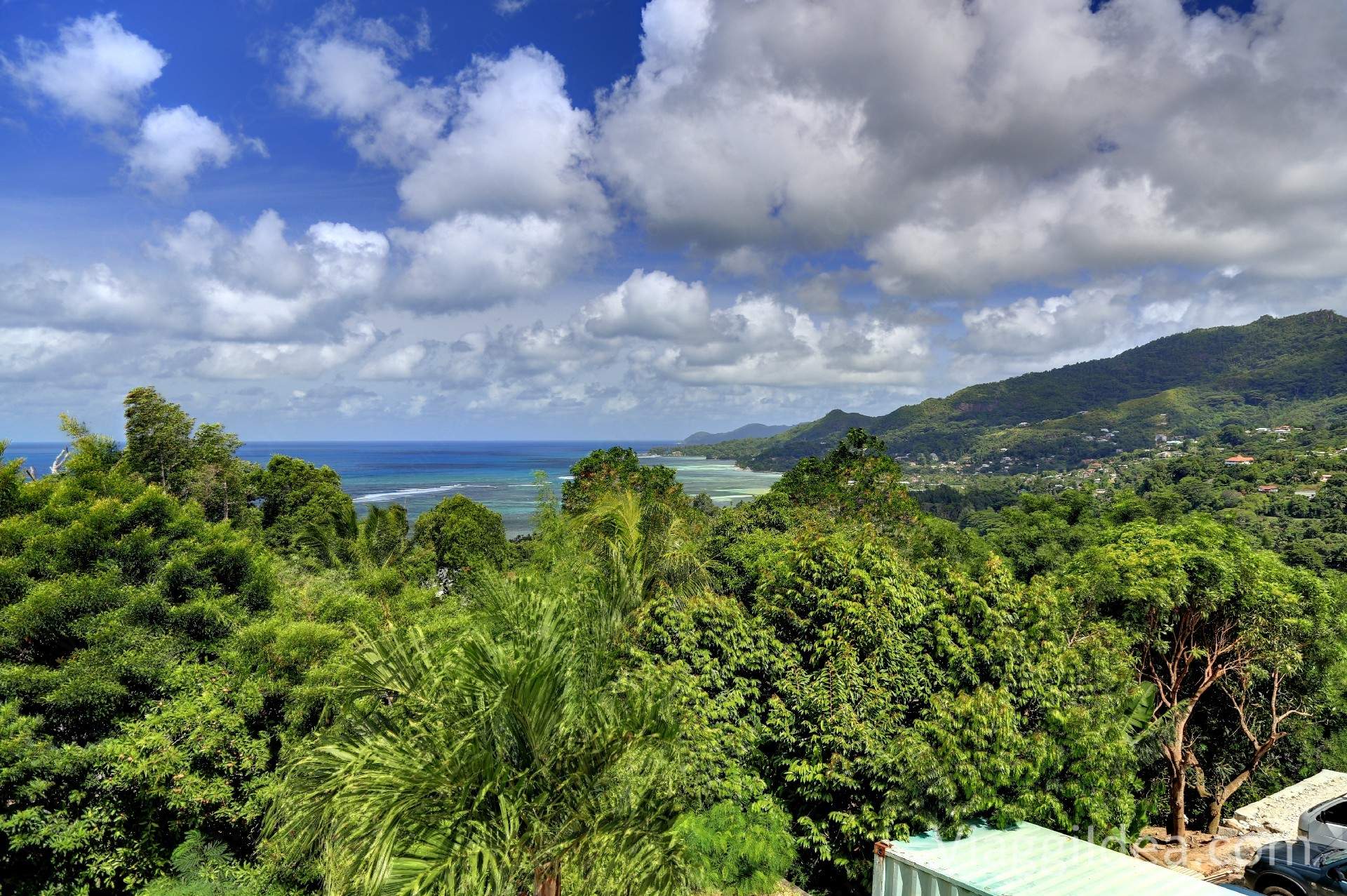 Vista dal Kayola - self Catering Mahé